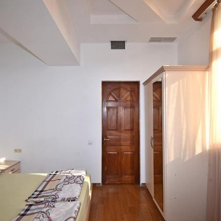 Abovyan Street 16, Apartment No 24 Γιερεβάν Εξωτερικό φωτογραφία