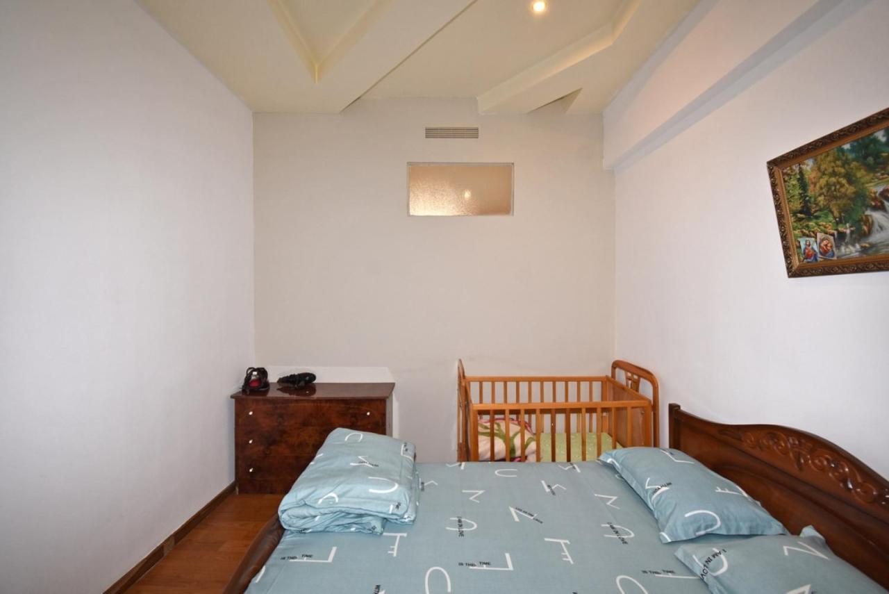 Abovyan Street 16, Apartment No 24 Γιερεβάν Εξωτερικό φωτογραφία